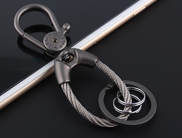 Classic simplicity alloy keychain