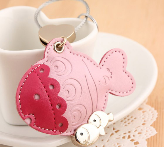 Little fish leather keychain