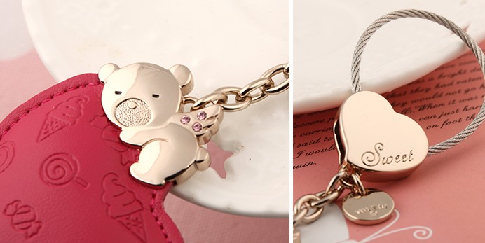 Heart little bear leather keychain