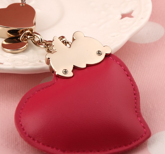 Heart little bear leather keychain