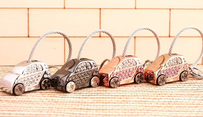 Rhinestone alloy car keychain