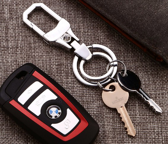 Classic zinc alloy keychain