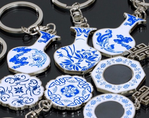 Chinese style blue and white porcelain keychain