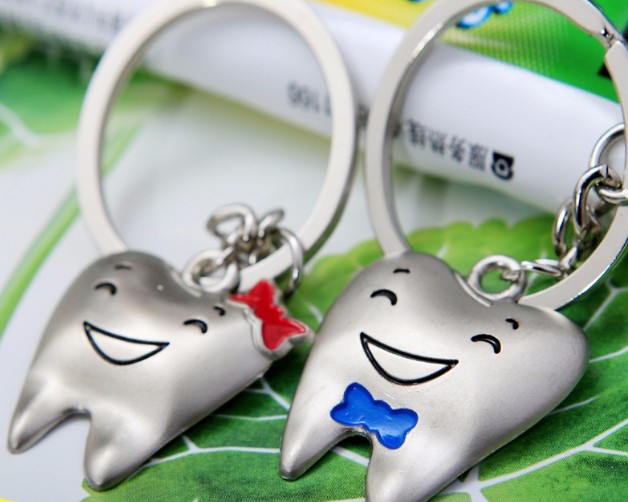 Teeth alloy keychains