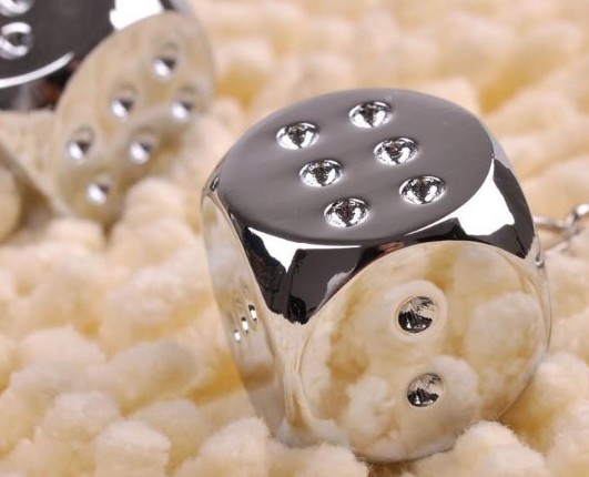 Alloy dice keychain