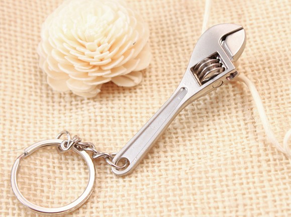 Zinc Alloy Mini wrench keychain