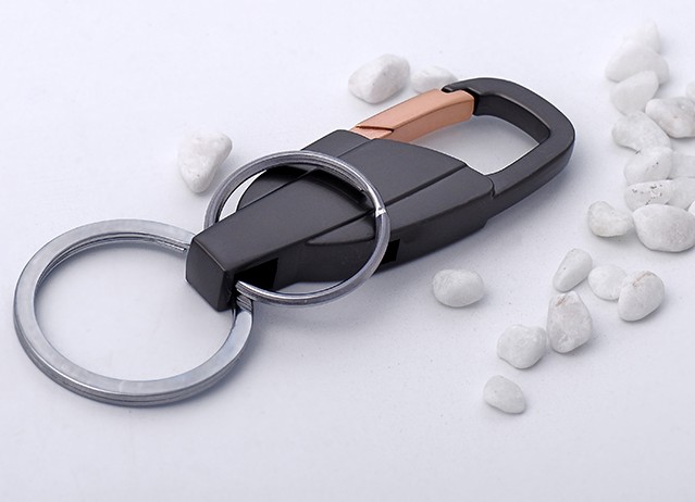 Classic alloy keychain