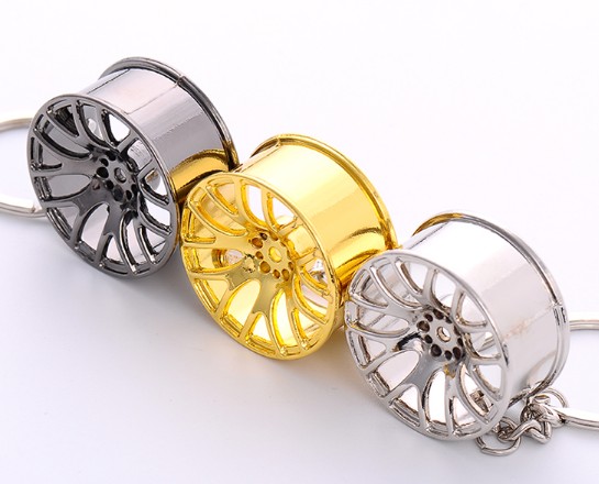 automobile wheel hub keychain