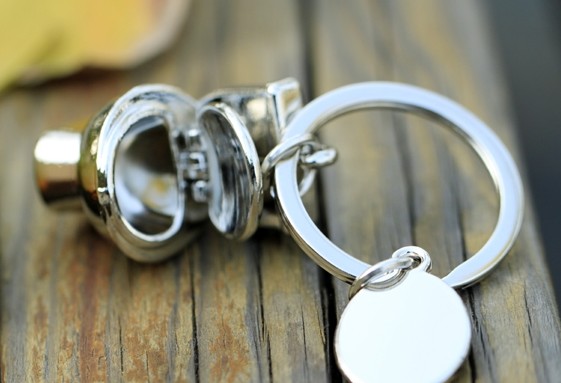 Mini toilet keychain