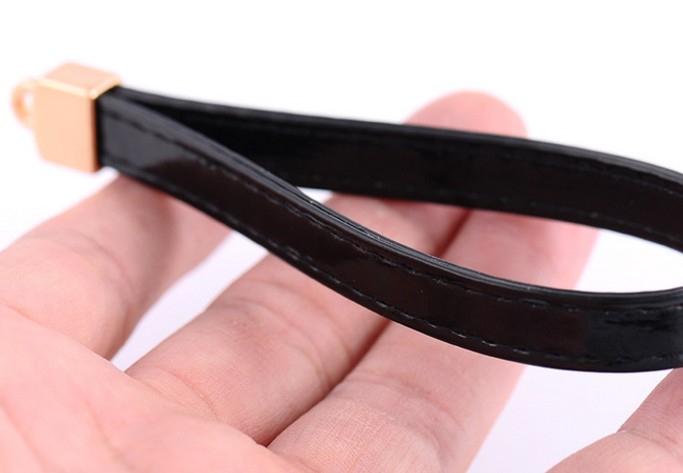 DIY lanyard for keychain