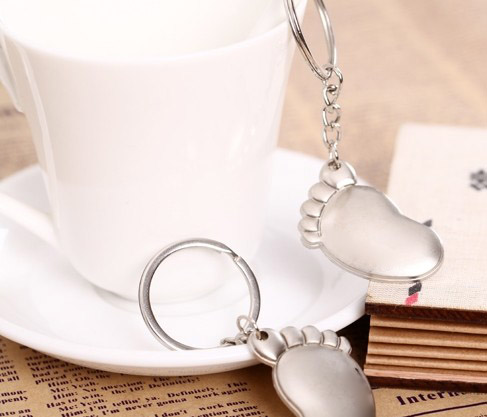 Personalized feet Couple keychains