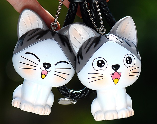 Cute cat keychain