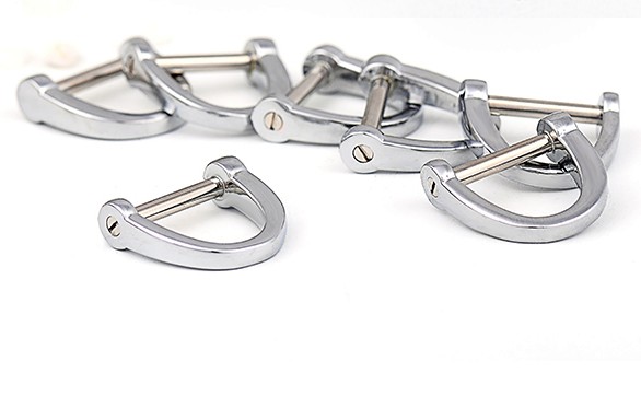 Stirrup buckle keychain accessories