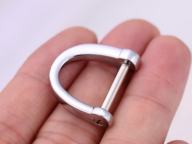 Stirrup buckle keychain accessories
