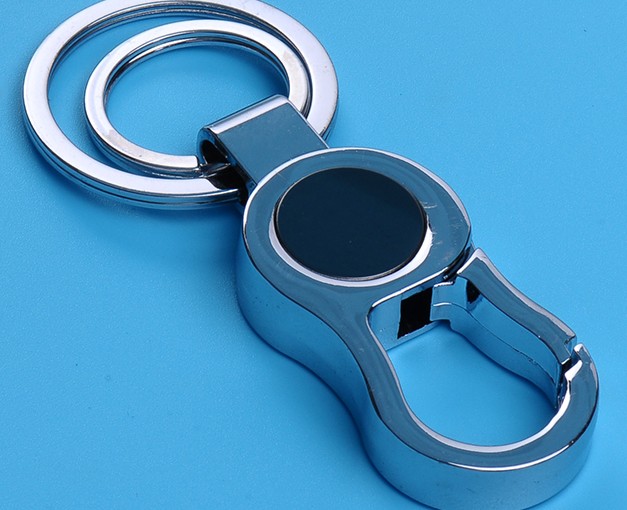 Classic alloy keychain