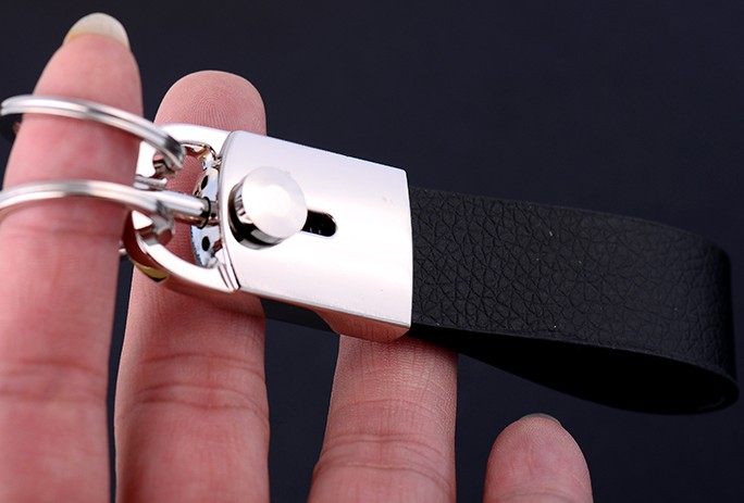 Classic double ring leather keychain