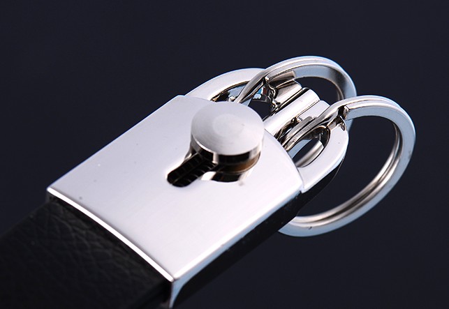 Classic double ring leather keychain