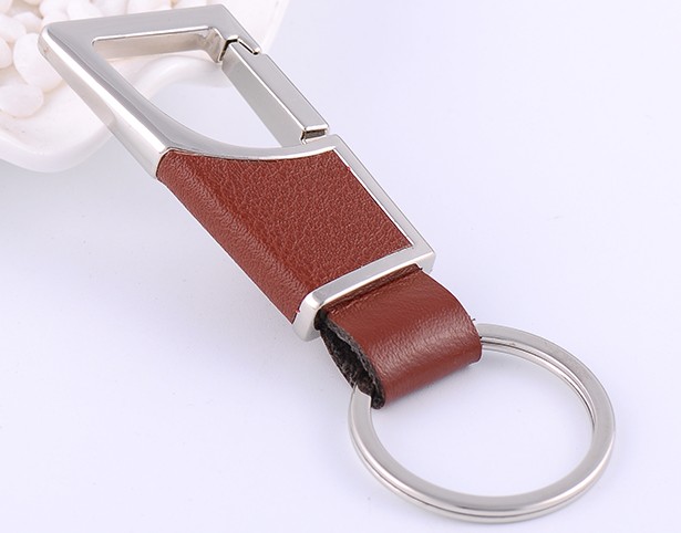 Classic leather keychain