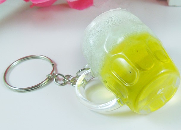 Mini beer mug keychain