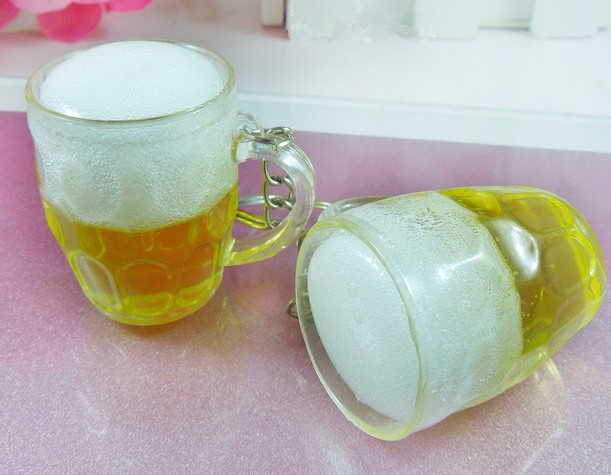 Mini beer mug keychain