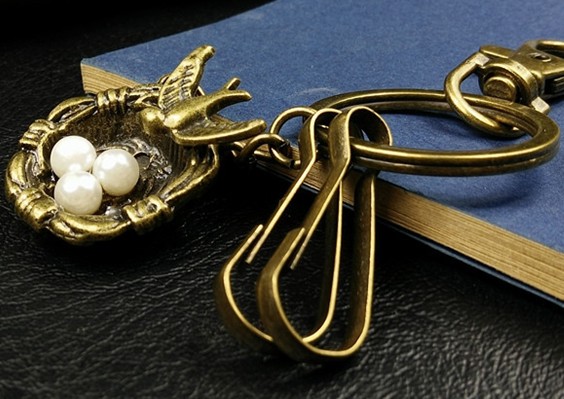 Swallow returned home keychain