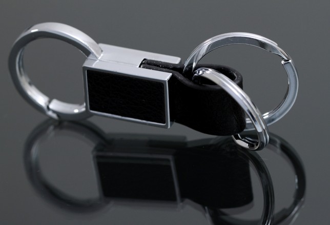 Double ring leather keychain