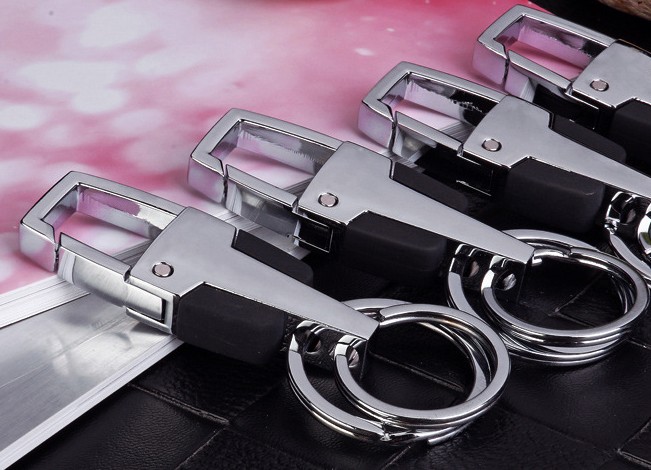 Classic double ring alloy keychain