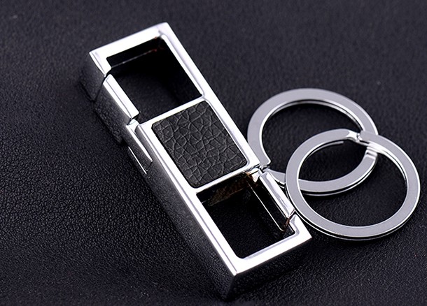 Classic double ring alloy keychain