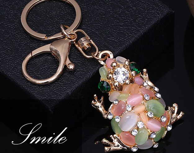 Unique Rhinestone Frog Keychain