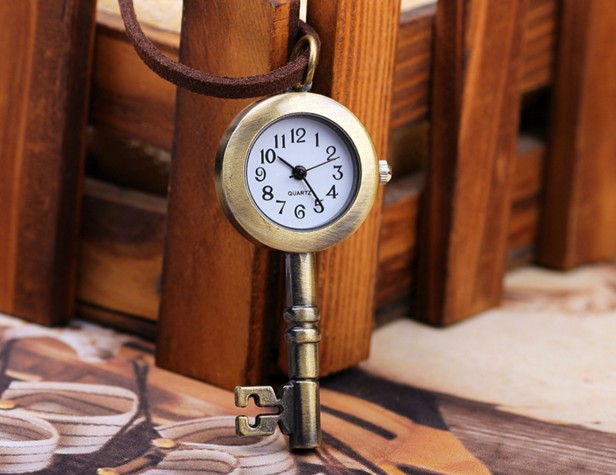 Vintage key type watches Keychain