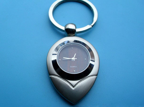 zinc alloy fashion watch keychain