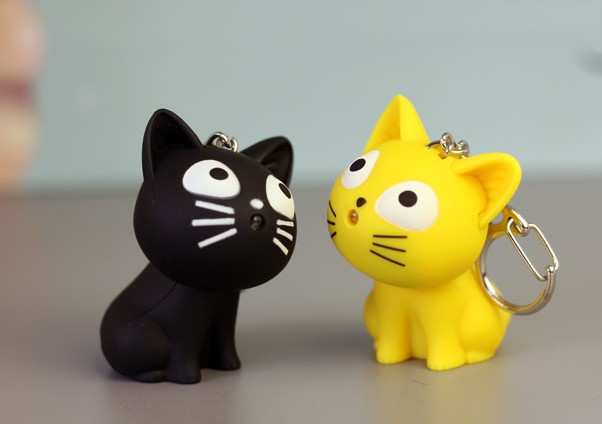 Creative Cartoon Cat LED keychain