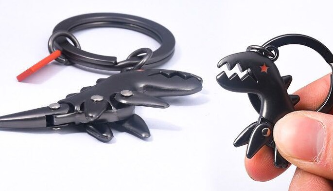 Small dinosaur alloy keychain
