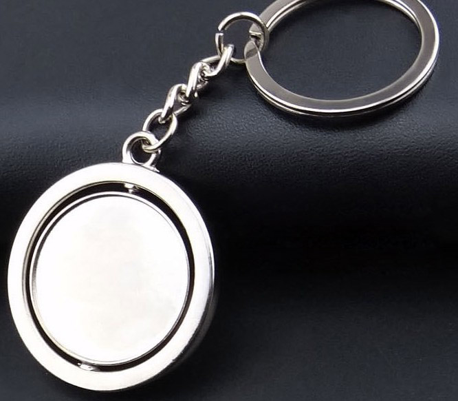 Round tag keychain