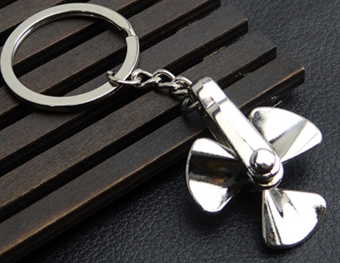 Rotating windmill keychain