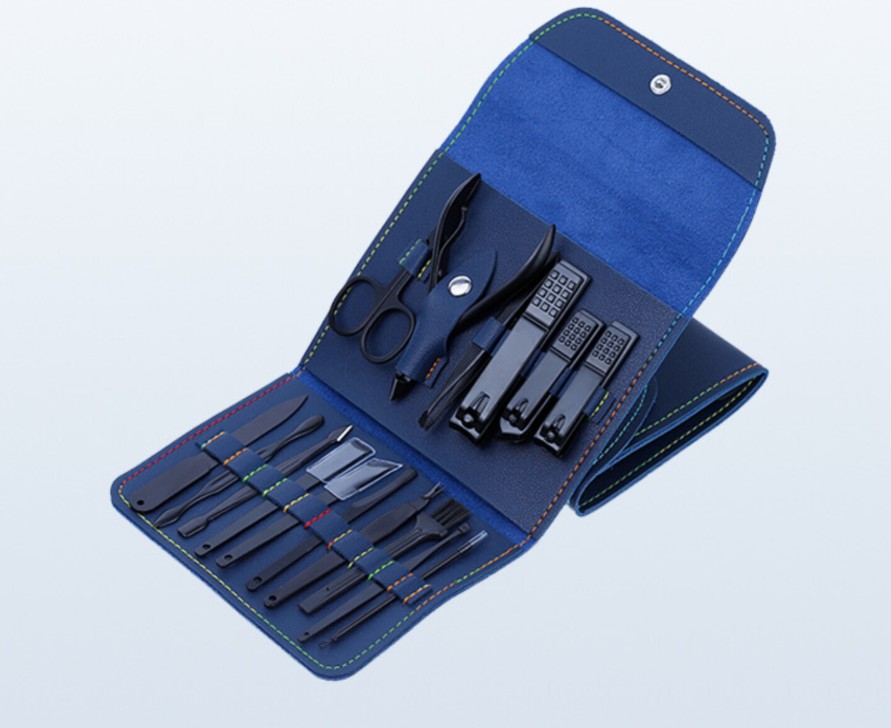 16 Pieces Stainless Steel Manicure Kit