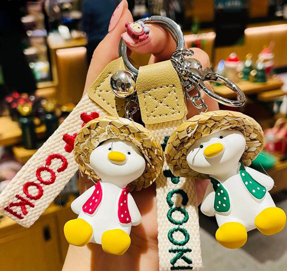 Straw Hat Duck Keychain