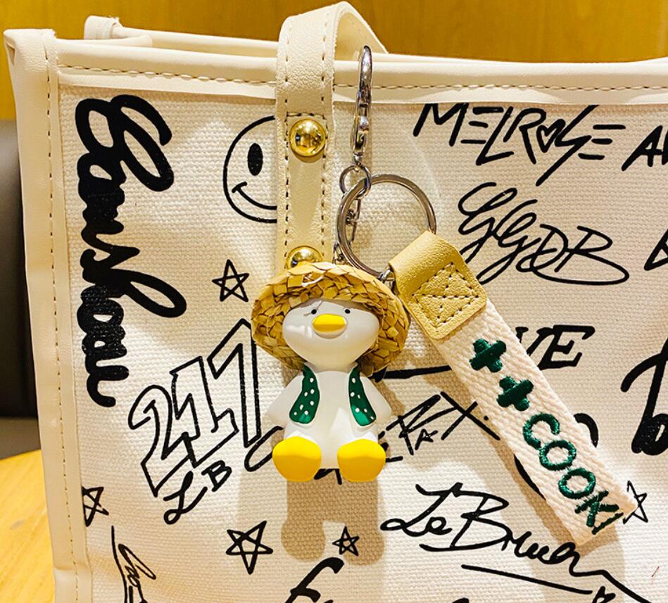 Straw Hat Duck Keychain