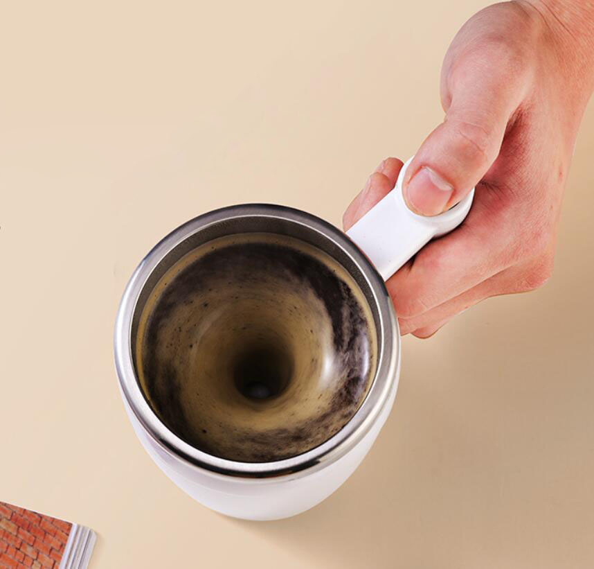 Automatic stirring stainless steel coffee mug